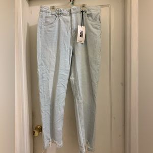 Charlotte Russe Refuge Light Wash Jeans, size 11